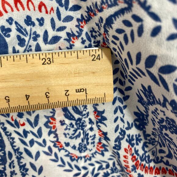 Ariat Shawl Women’s Small Blue & Red Paisley Oversized Lightweight Feminine - Picture 7 of 10